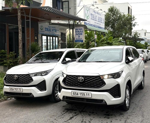 Toyota Innova Cross